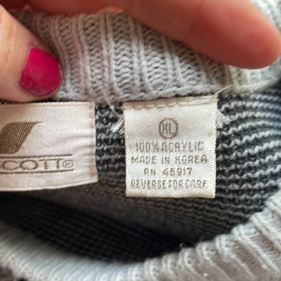 Vintage 90’s Y2K men’s sweater - Picture 7 of 9